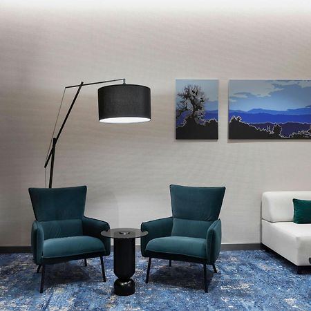 Отель Courtyard By Marriott Батуми Экстерьер фото