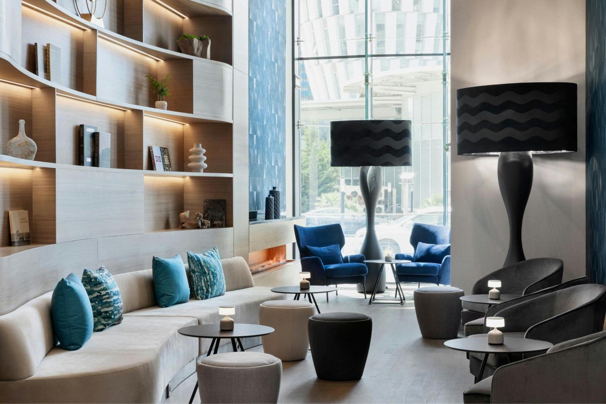 Отель Courtyard By Marriott Батуми Экстерьер фото